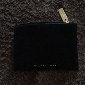 Gucci velveteen card or coin purse